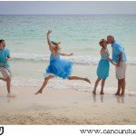 family beach portraits in cancun