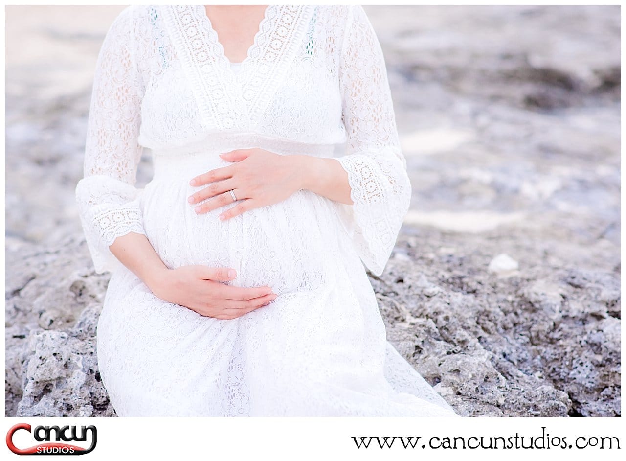 Cancun Babymoon Photo Session